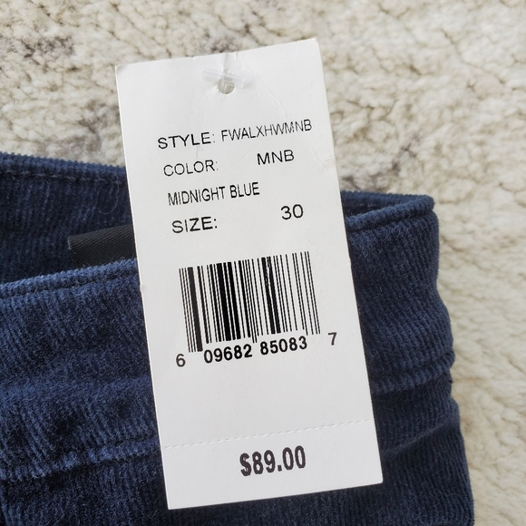 Big Star 1974 Midnight Blue Skinny Cords Size 30 NWT - Picture 3 of 7